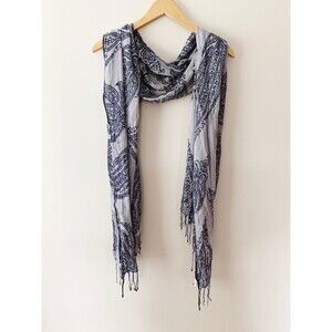 Wrap Star womens paisley print navy tassel scarf